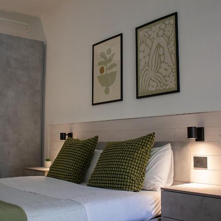 Le Calle Holiday Apartments Торболе Экстерьер фото